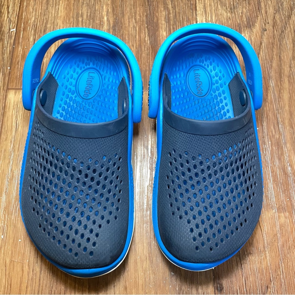 Kids Literide 360 clogs Crocs size 9C